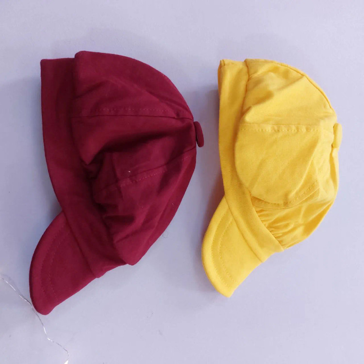 رامپر و کلاه نوزادی طرح زرافه جنس پنبه صد در صد سایز بندی 3 تا 12 ماه