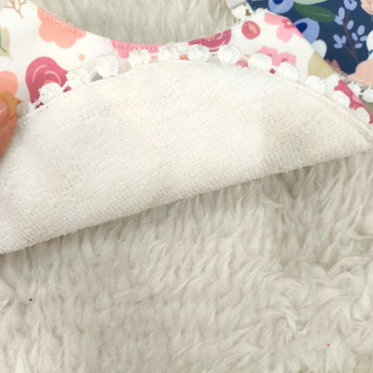 پیشبند نوزادی چند لایه طرحدار نخی پنبهای با پشت حولهای - مناسب 0 تا 2 سال