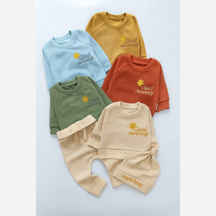 بلوز شلوار و کلاه نوزادی دخترانه پنبه بیسکویتی گلدوزی شده سایز 3 تا 24 ماه