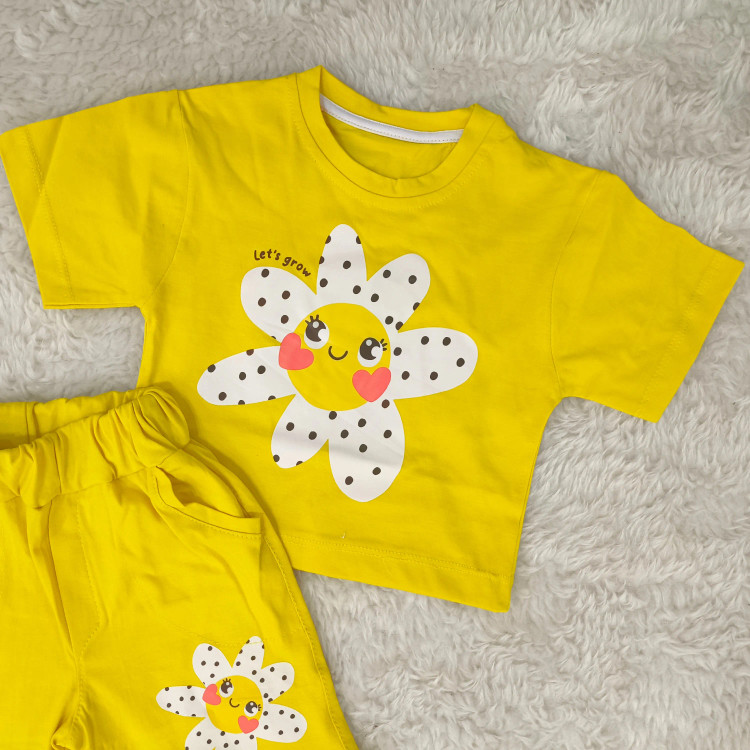 تیشرت و شورتک بچگانه طرح بابونه خندان | جنس پنبه سوپر | سایز بندی 35 و 40