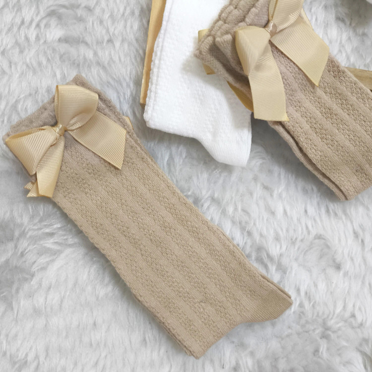 جوراب نیم ساق گندمی پاپیونی نخی پنبه اعلا دخترانه | مناسب 6 ماه تا 6 سال