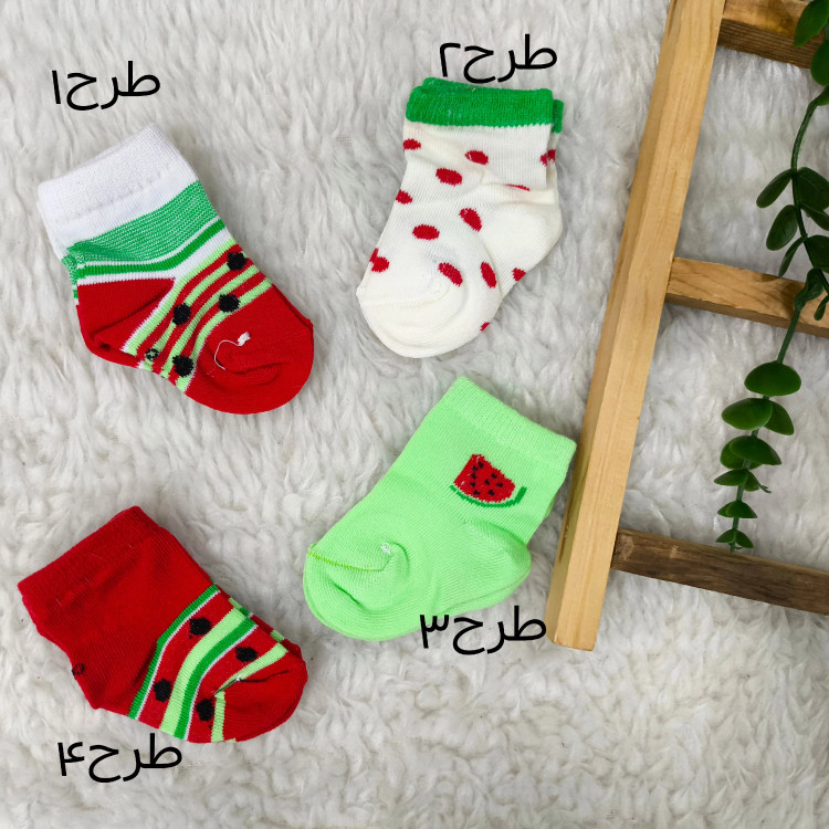 جوراب نیم ساق یلدایی نوزاد طرح انار - پنبه صد درصد نرم و لطیف - سایز 0 تا 6 ماه
