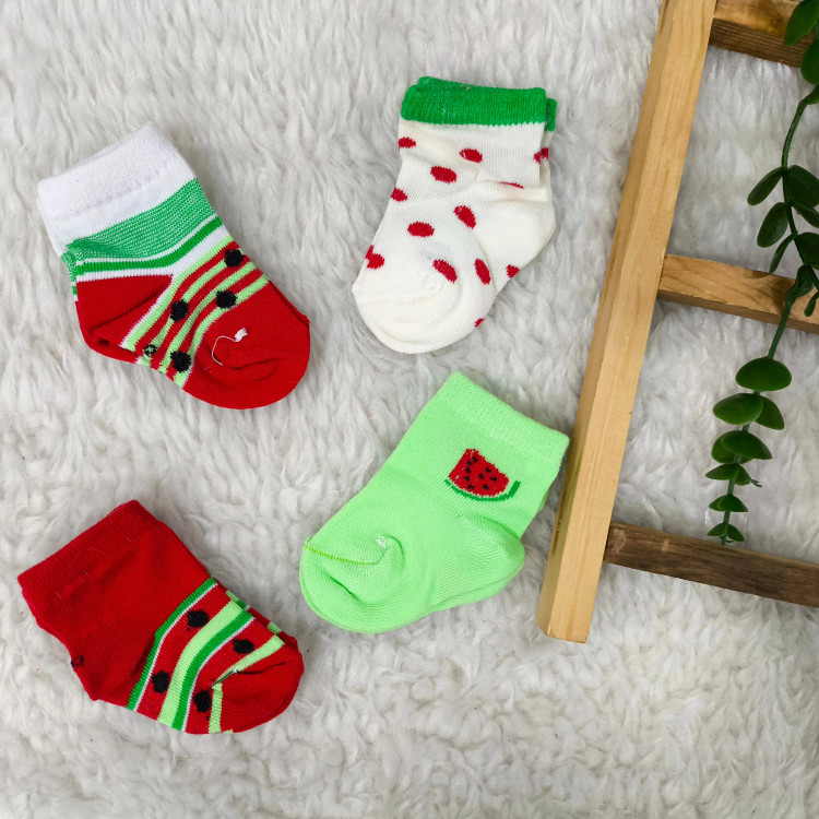 جوراب نیم ساق یلدایی نوزاد طرح انار - پنبه صد درصد نرم و لطیف - سایز 0 تا 6 ماه