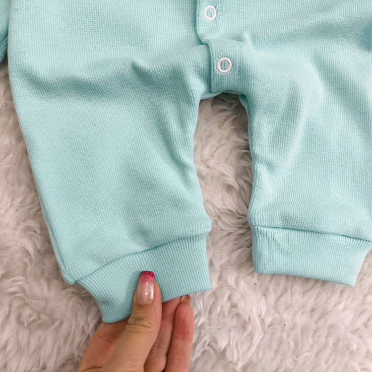 سرهمی کبریتی نوزادی Hello | پنبه کشسانی بالا | دستکش دار | سایز 3 تا 9 ماه