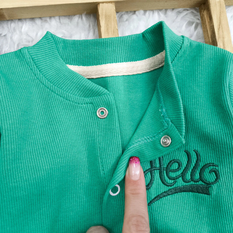 سرهمی کبریتی نوزادی Hello | پنبه کشسانی بالا | دستکش دار | سایز 3 تا 9 ماه