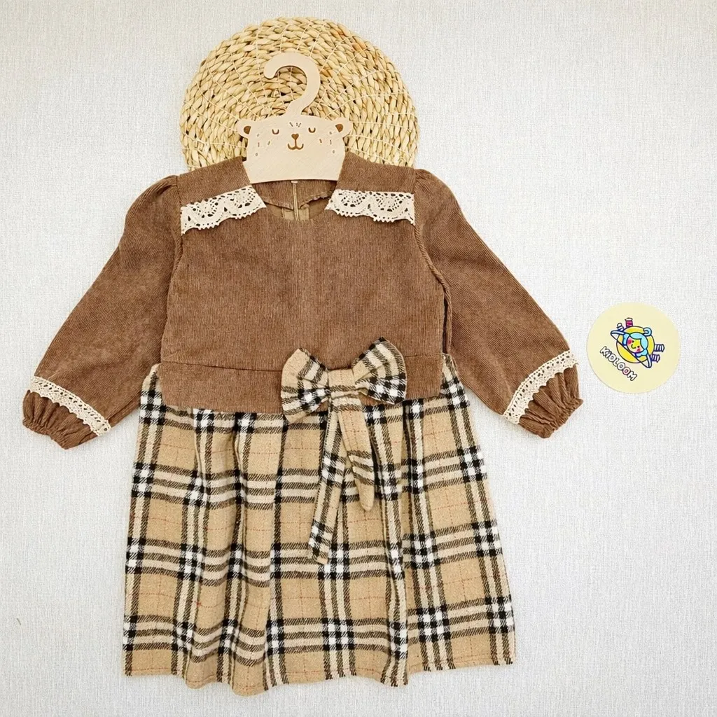 پیراهن دخترانه مخمل کبریتی و چهارخانه با گیپور و پاپیون | مناسب 2 تا 12 سال