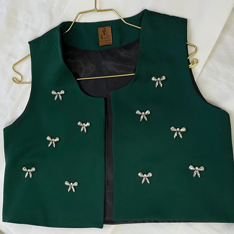 جلیقه جواهر دوزی سبز پاپیونی