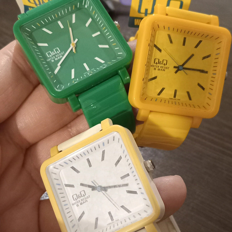 ساعت مچی اسپورت مردانه کیو کیو Q&Q ژاپنی کیفیت عالی