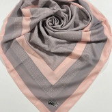 روسری طرح ارکیده سیتو نخ کاستوم سایز متوسط طوسی گلبهی بژ