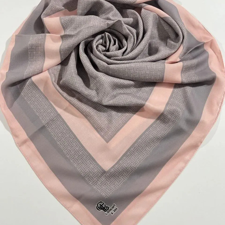 روسری طرح ارکیده سیتو نخ کاستوم سایز متوسط طوسی گلبهی بژ