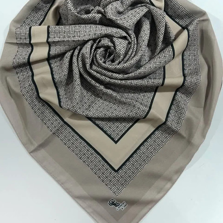 روسری طرح ارکیده سیتو نخ کاستوم سایز متوسط طوسی گلبهی بژ