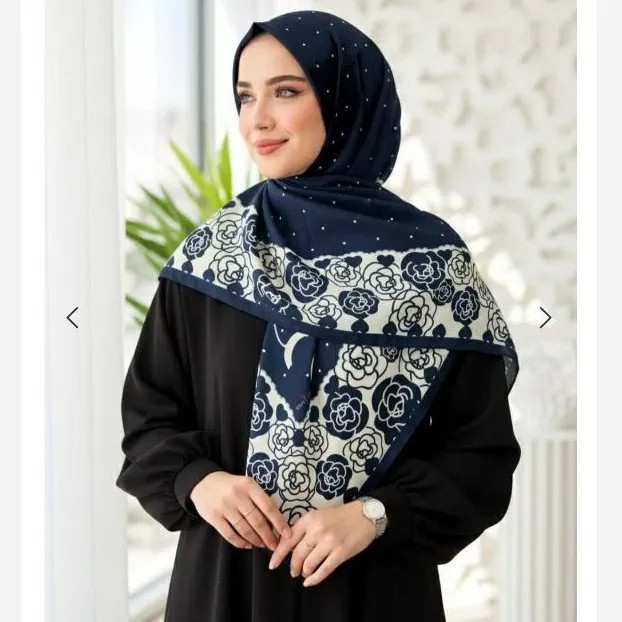 روسری سوپر نخ طرح رز قواره 110