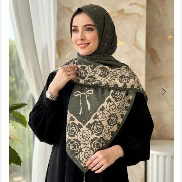 روسری سوپر نخ طرح رز قواره 110