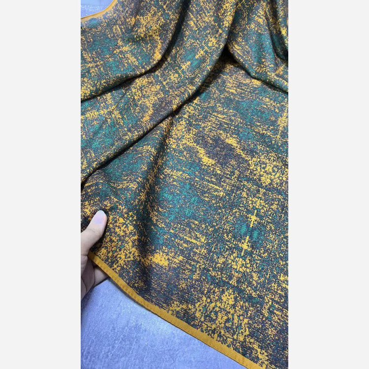 روسری طرح ساناز ساده و شیک، جنس نخ کاستوم سیتو، قواره بزرگ 140 سانتیمتر