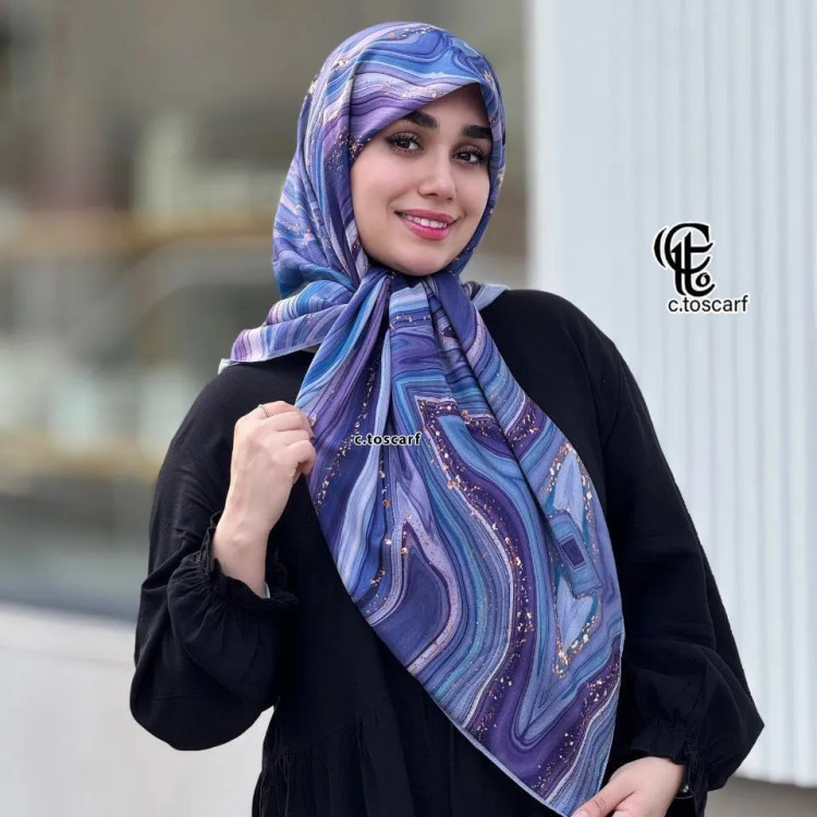 روسری طرح رزین قواره متوسط سایز 110 سانتیمتر جنس نخ کاستوم سیتو