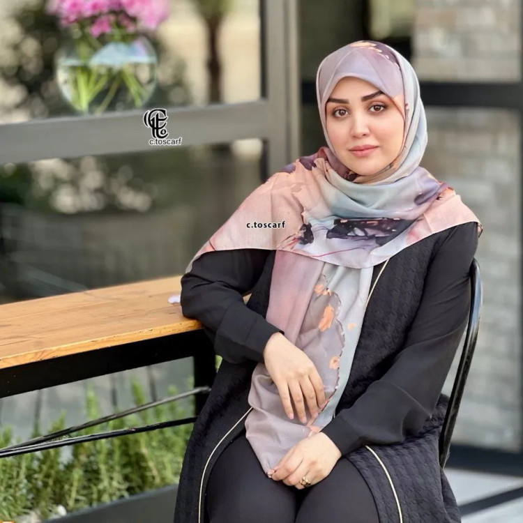 روسری طرح هما سایز 140 جنس نخ کاستوم سیتو چرخ دوز