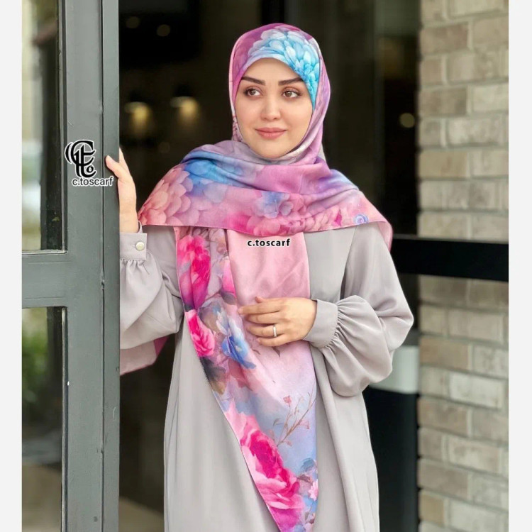 روسری طرح درنا صورتی سایز 140 جنس نخ کاستوم چرخ دوز