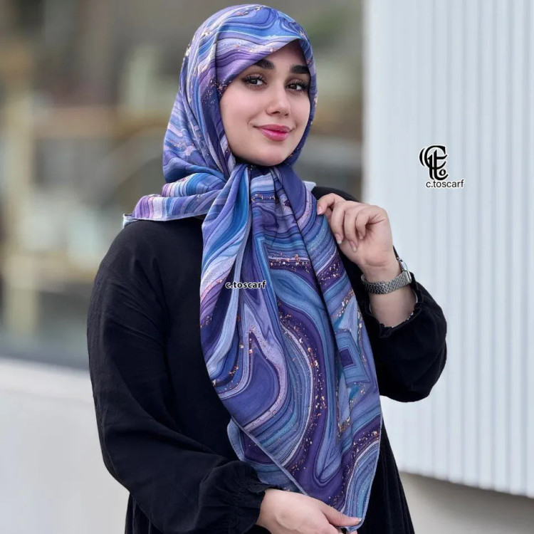 روسری طرح رزین قواره متوسط سایز 110 سانتیمتر جنس نخ کاستوم سیتو