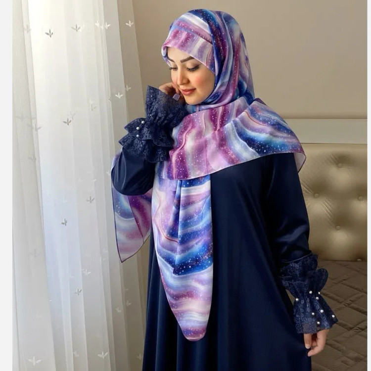 روسری طرح کهکشانی هاله بنفش آبی سایز 140 جنس نخ کاستوم