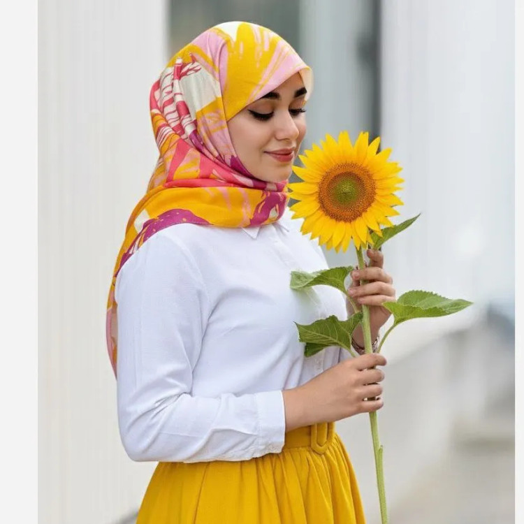 روسری طرح روشا نخ کاستوم سیتو سایز بزرگ چرخ دوز