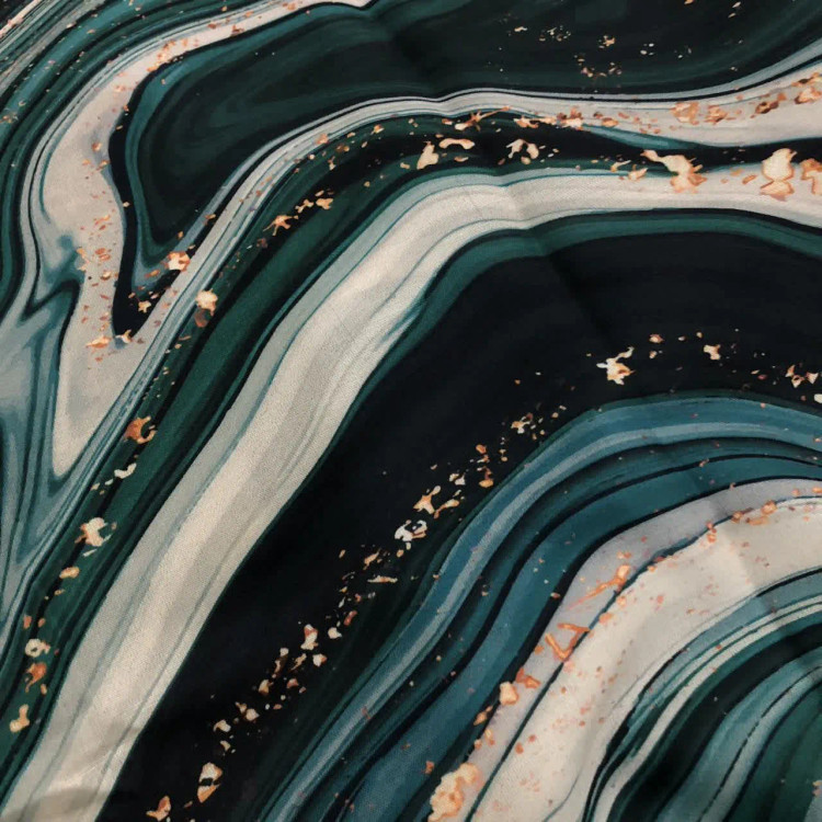 روسری طرح رزین قواره متوسط سایز 110 سانتیمتر جنس نخ کاستوم سیتو