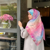 روسری طرح درنا صورتی سایز 140 جنس نخ کاستوم چرخ دوز