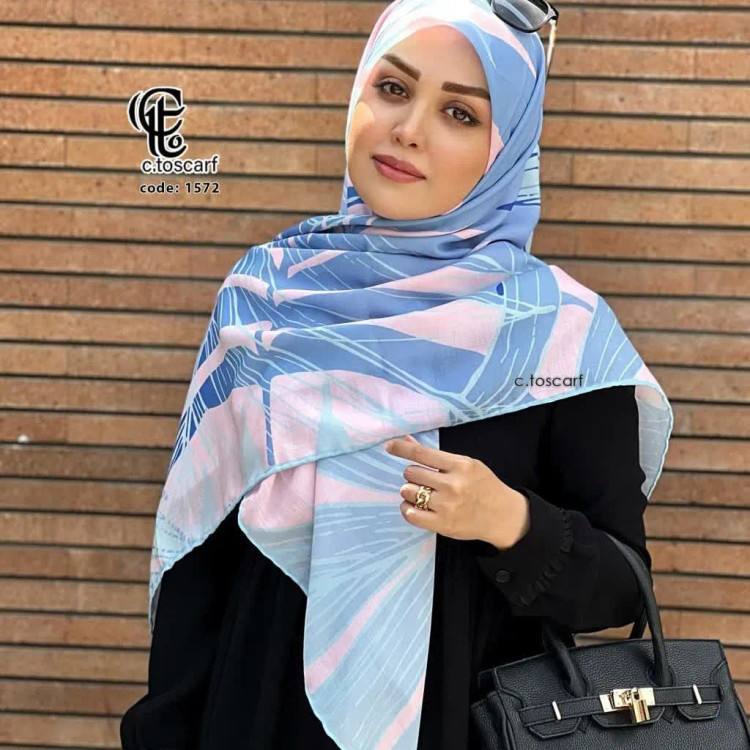 روسری نخی طرح آوان سیتو قواره بزرگ 140 سانتیمتر چرخدوز لیز نیست