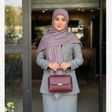 روسری طرح دیپلمات ریز سایز 140 جنس نخ کاستوم سیتو چرخ دوز