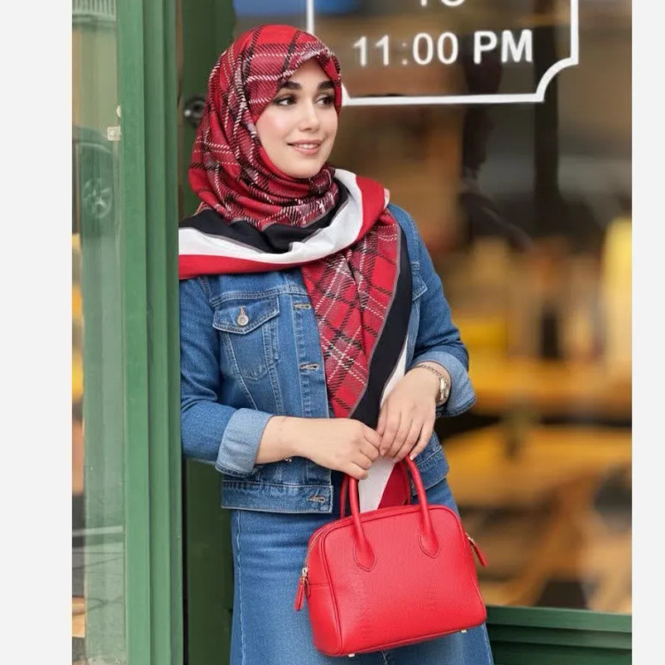 روسری طرح دنیز سیتو نخی کاستوم سایز متوسط زنانه شیک روزمره مهمانی