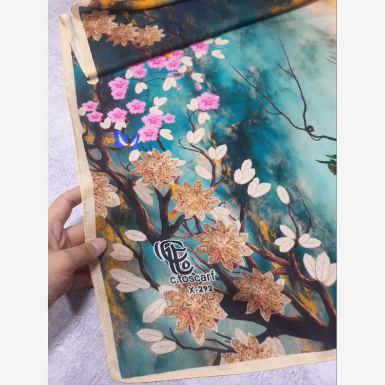 روسری طرح گیتی زنانه قواره بزرگ 140 سانتیمتر نخ کاستوم سیتو لیز نیست