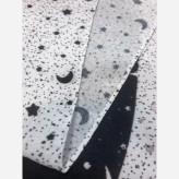 روسری زنانه ماهلین مشکی با طرح ماه و ستاره سفید | روسری شیک