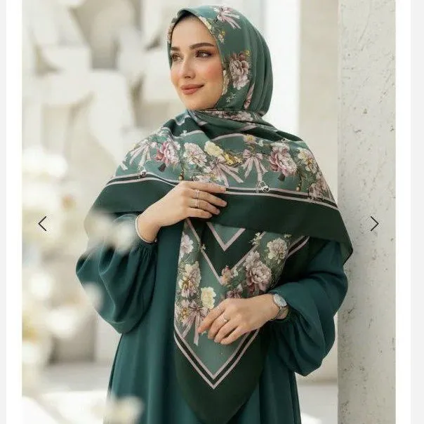 روسری کرپ نخ طرح طلا