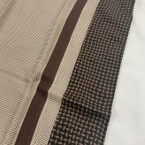 شال طرح کاملیا کرم قهوه ای سبز نخ کاستوم سیتو سایز 110