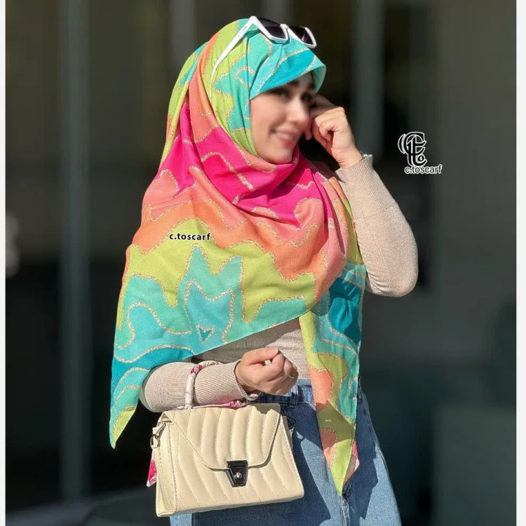 روسری طرح درسا قواره متوسط رنگ شاد و روشن