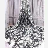 شال و روسری طرح گل و پروانه سفید مشکی جذاب