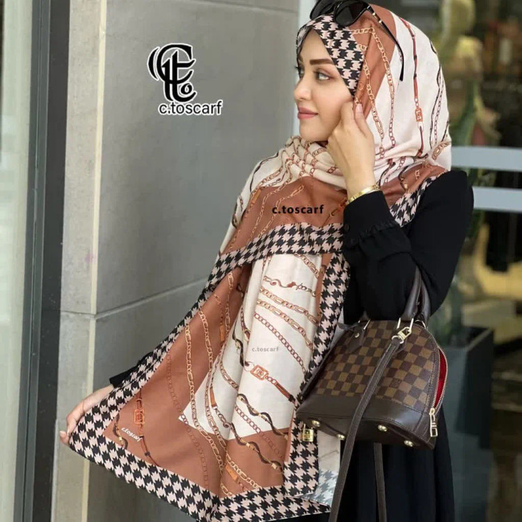 شال طرح تسمه ای نخی دور چرخ دوز قواره 70*200 سانتی متر اسپرت