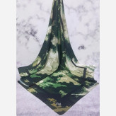 روسری نخی طرح آتوسا سایز 140 چرخ دوز مناسب استایل روزمره