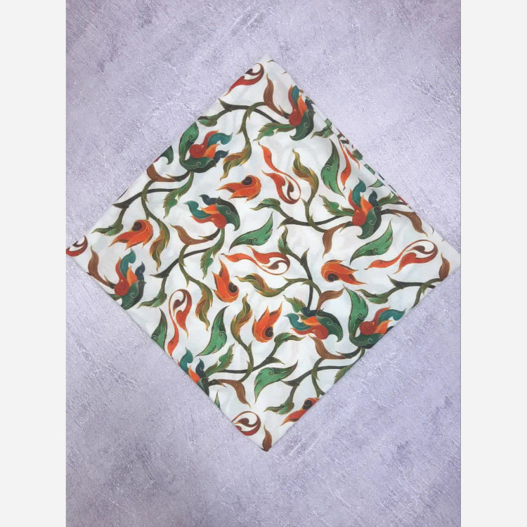 روسری طرح حنانه زمینه سفید نخ کاستوم سیتو سایز 110