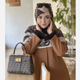 شال نخی طرح فندی کرم مشکی قهوه ای قواره بزرگ 140 سانتی متر چرخدوز