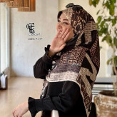 شال نخی طرح فندی کرم مشکی قهوه ای قواره بزرگ 140 سانتی متر چرخدوز