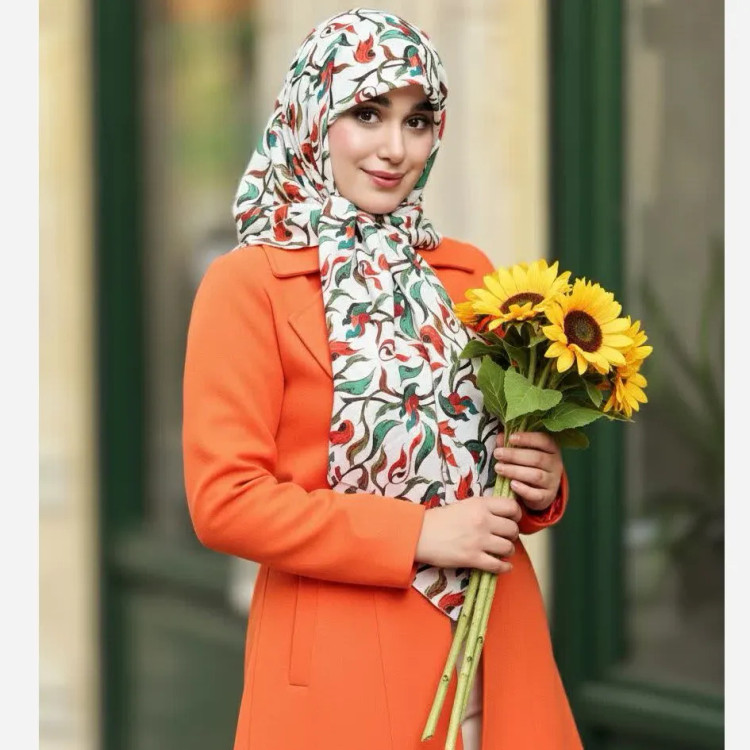 روسری نخی طرح حنانه سایز 140 دوخت چرخدوز