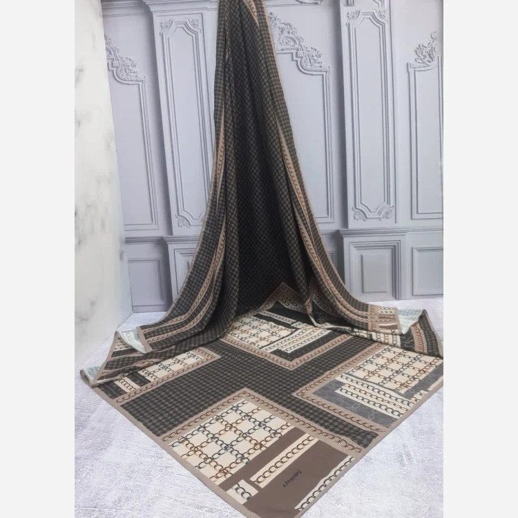 روسری طرح مَن سیتو نخی قواره بزرگ 140 سانتیمتر چرخ دوز