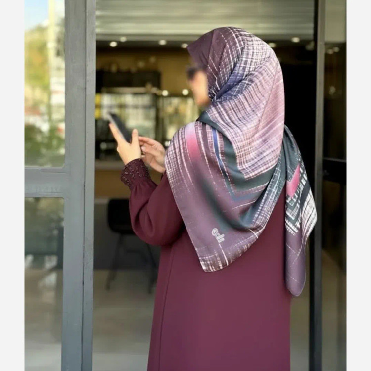 روسری نخ کاستوم طرح ژینوس