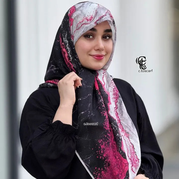روسری طرح رزین سرخابی مشکی نخ کاستوم سیتو ایستادگی عالی
