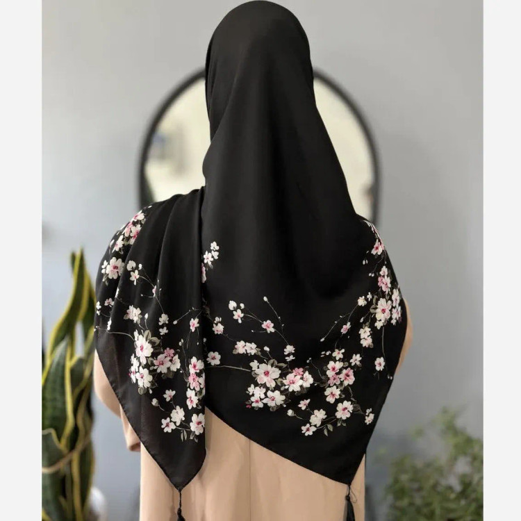 روسری کرپ نخ تابستانی طرح نجمه