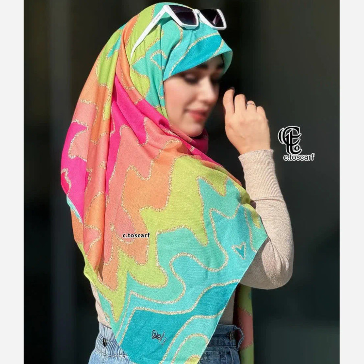 روسری طرح درسا قواره بزرگ دور چرخ دوز مزونی رنگ شاد