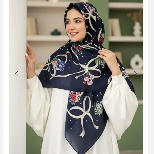 روسری سوپرنخ طرح آنجل