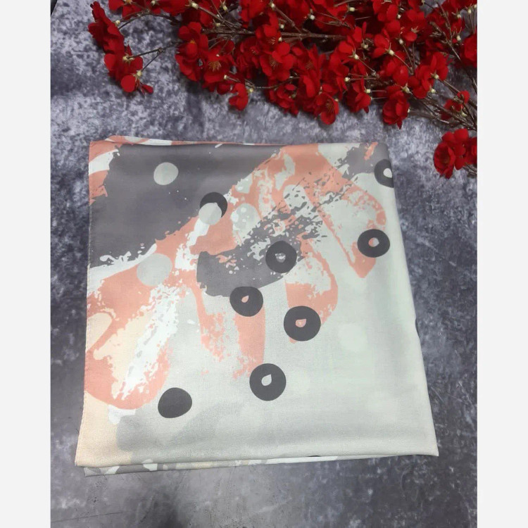 روسری نخی کاستوم سیتو طرح کژال قواره بزرگ 140 سانتیمتر چرخدوز