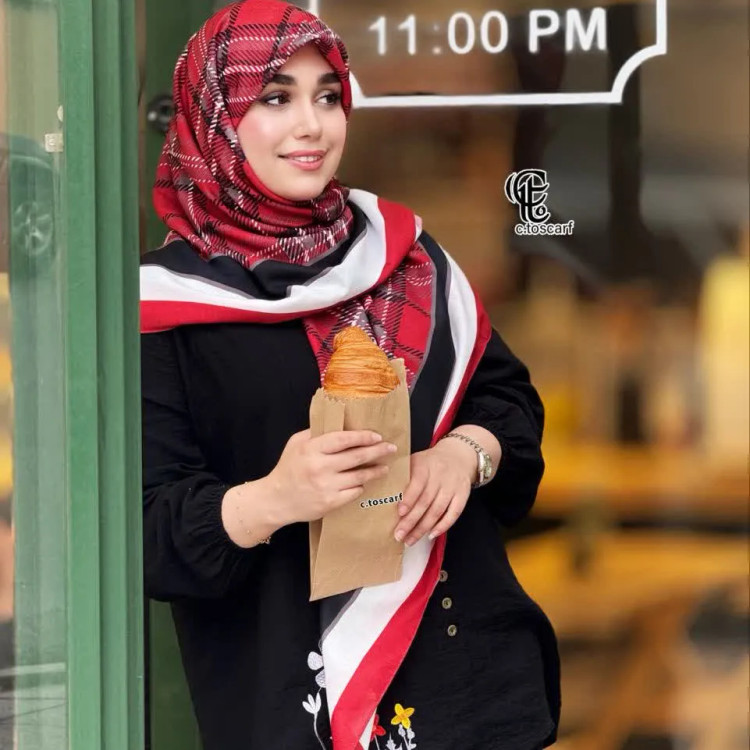 روسری طرح دنیز سایز 140 نخی کاستوم سیتو مناسب روزمره و مهمانی