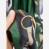 روسری طرح دیانا طوسی سیتو قواره بزرگ 140 سانتیمتر جنس نخ کاستوم لیز نیست